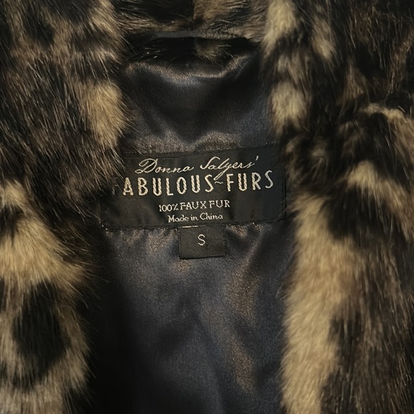 Donna Salyers Fabulous Furs Vest - Picture 4 of 6